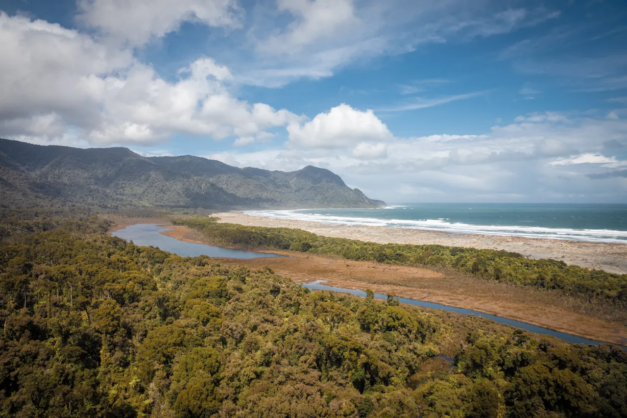 Hollyford Track - Southland, New Zealand - Credit Liz Carlson (46)