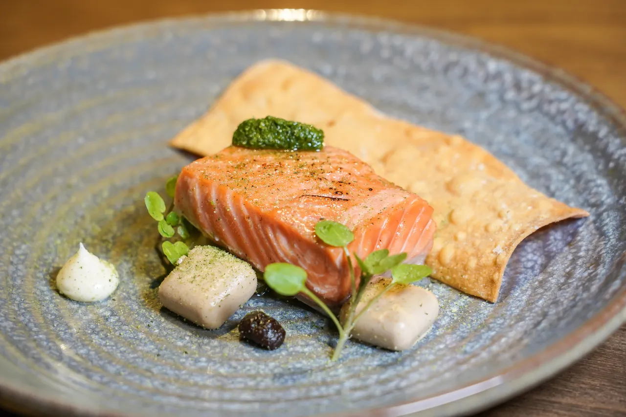 Salmon Sashimi at Niche - Southland, New Zealand - Credit The Langlands - ILT