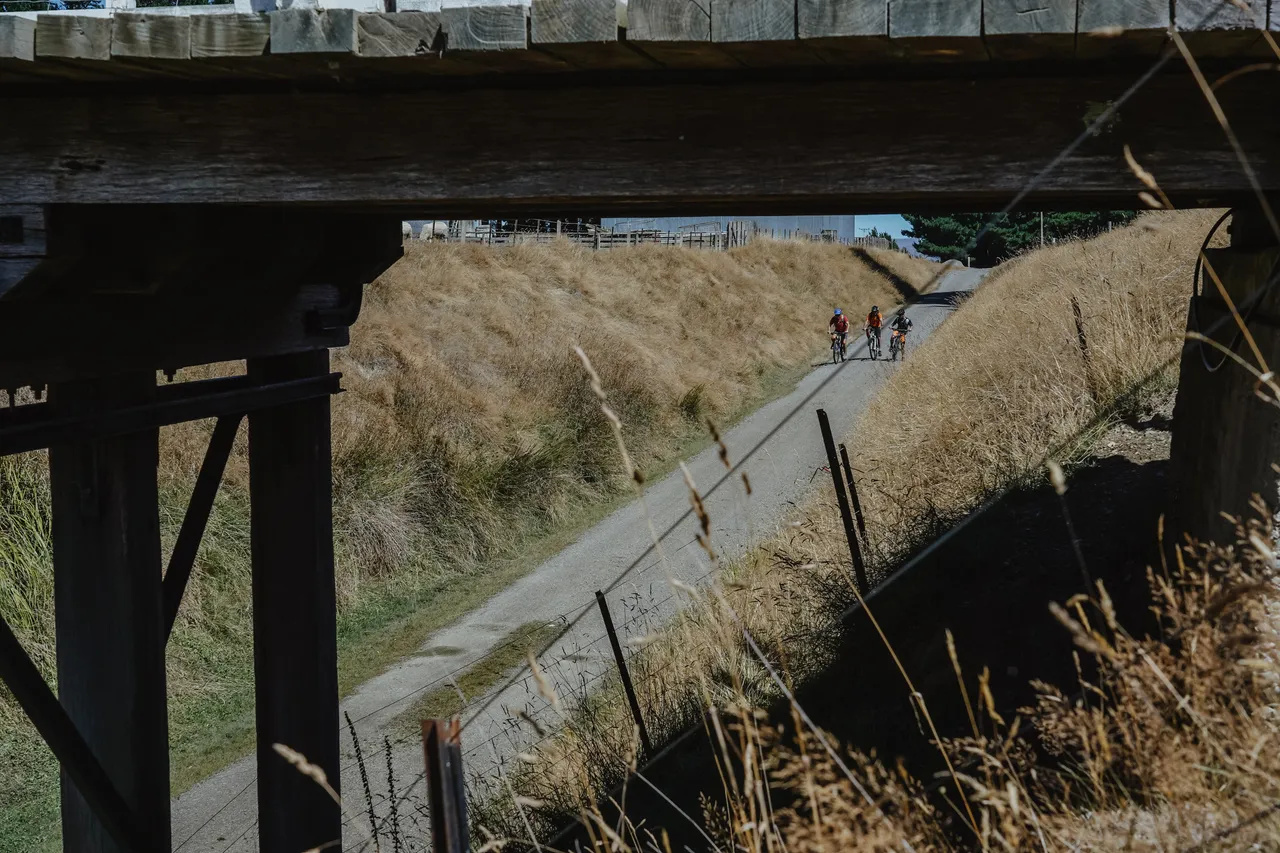 Around The Mountains Cycle Trail - Bixter Rd - Southland, New Zealand - Credit Great South (4)