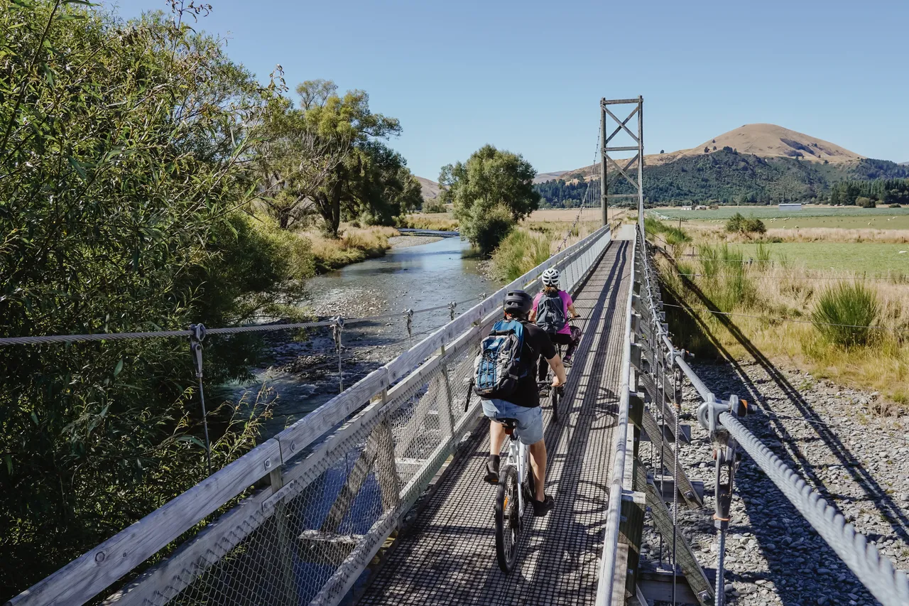 Around The Mountains Cycle Trail - Garston - Southland, New Zealand - Credit Great South (3)