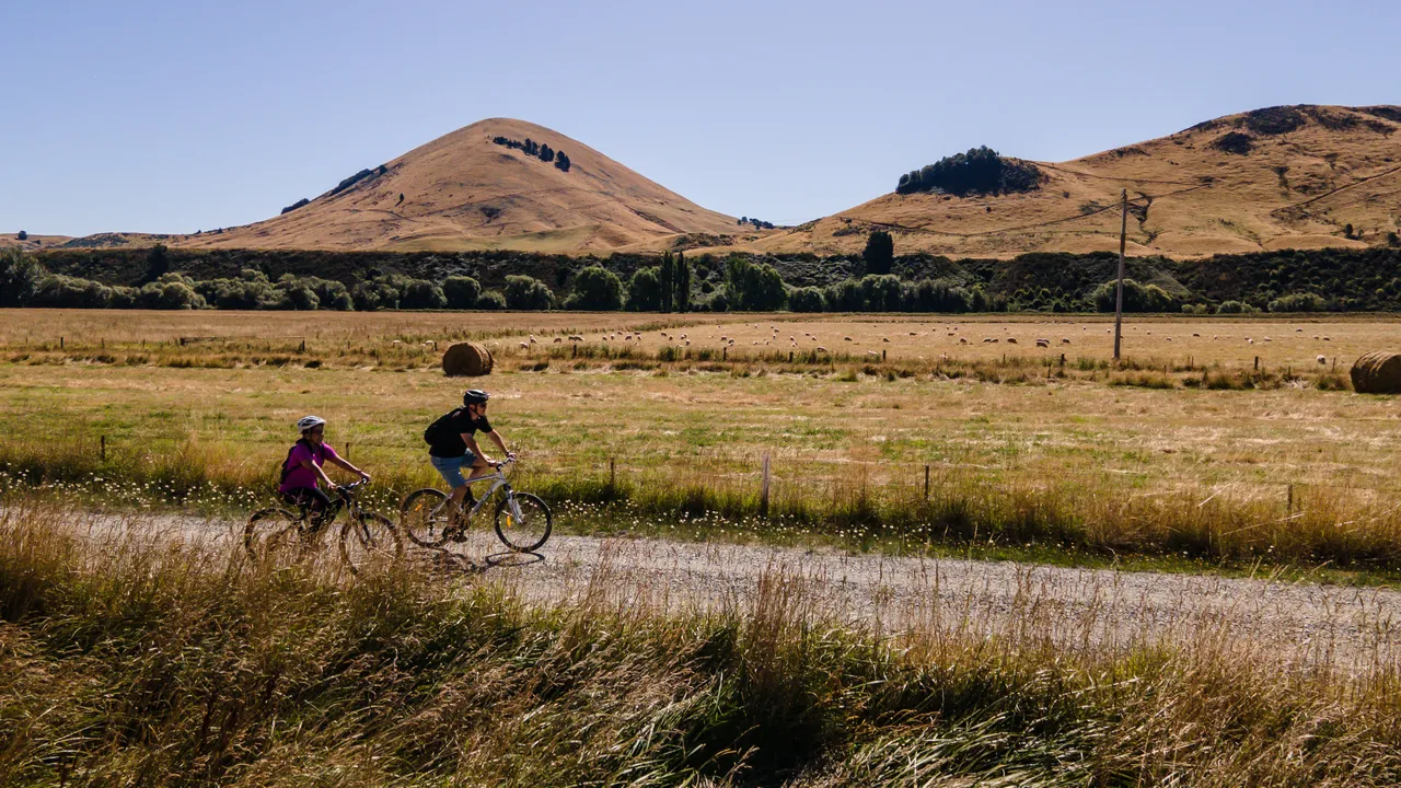 Around The Mountains Cycle Trail - Garston - Southland, New Zealand - Credit Great South (1)