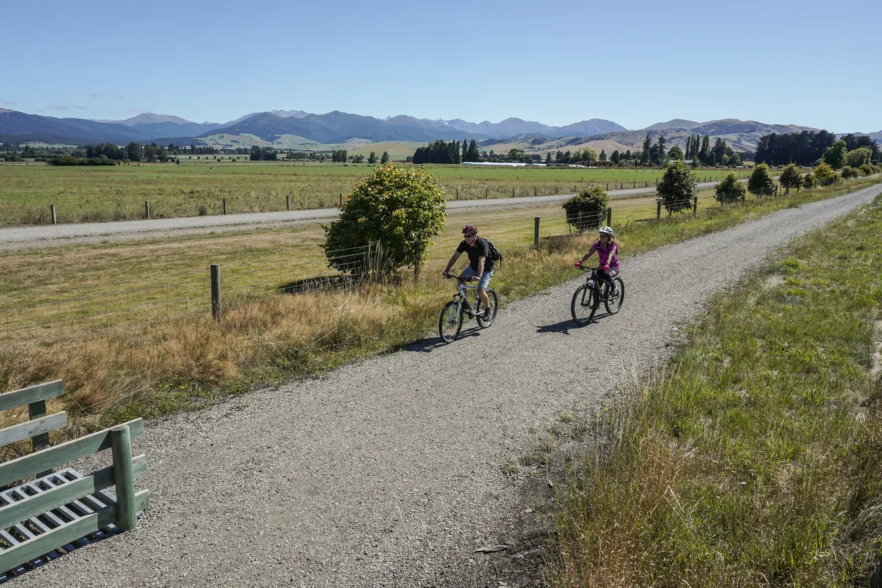 Around The Mountains Cycle Trail - Five Rivers - Southland, New Zealand - Credit Great South (1)