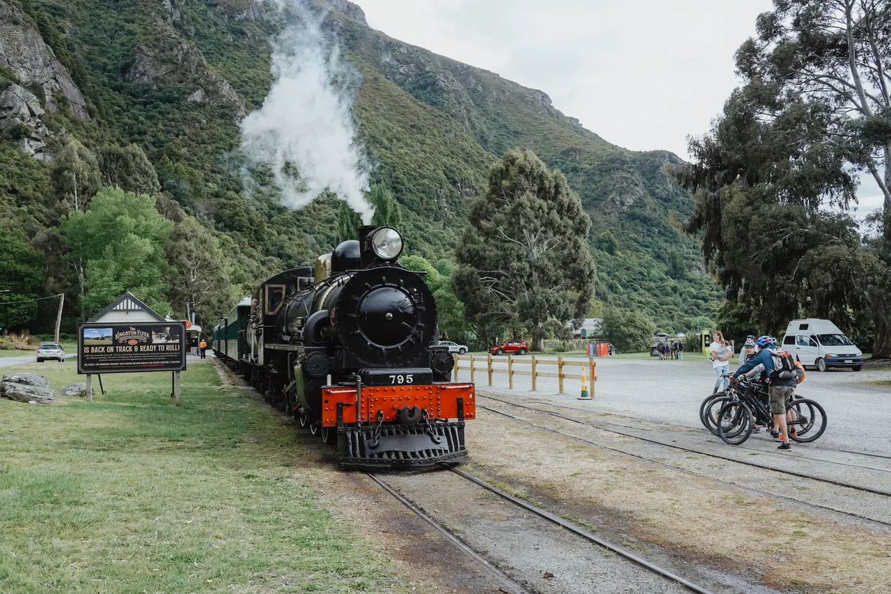 Around the Mountains Cycle Trail - Kingston - Southland, New Zealand - Credit Great South (6)