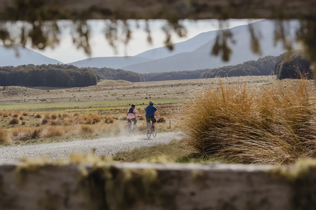Around the Mountains Cycle Trail - Von Hill - Southland, New Zealand - Credit Great South (10)