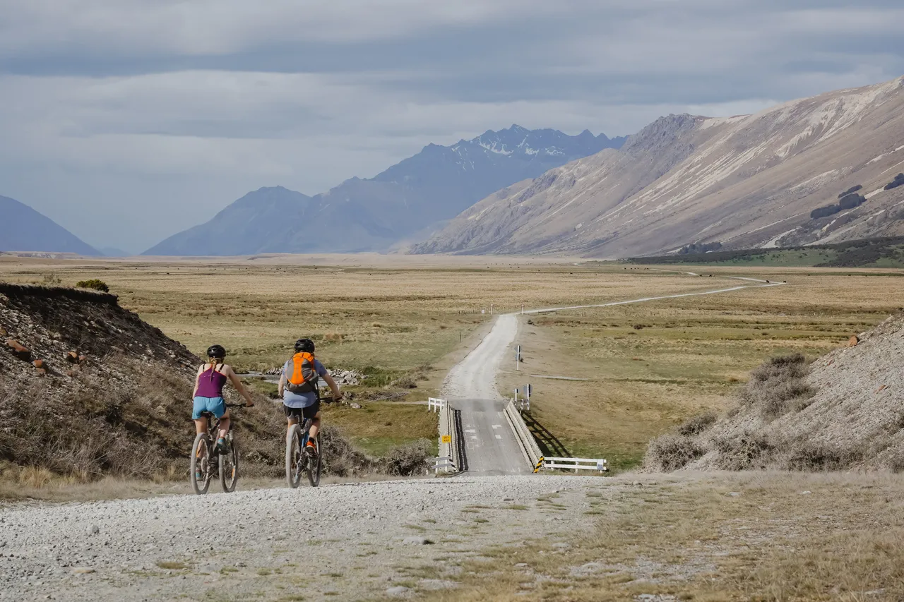 Around the Mountains Cycle Trail - Von Hill - Southland, New Zealand - Credit Great South (7)