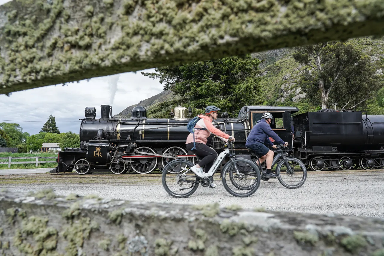 Around the Mountains Cycle Trail - Kingston - Southland, New Zealand - Credit Great South (1)