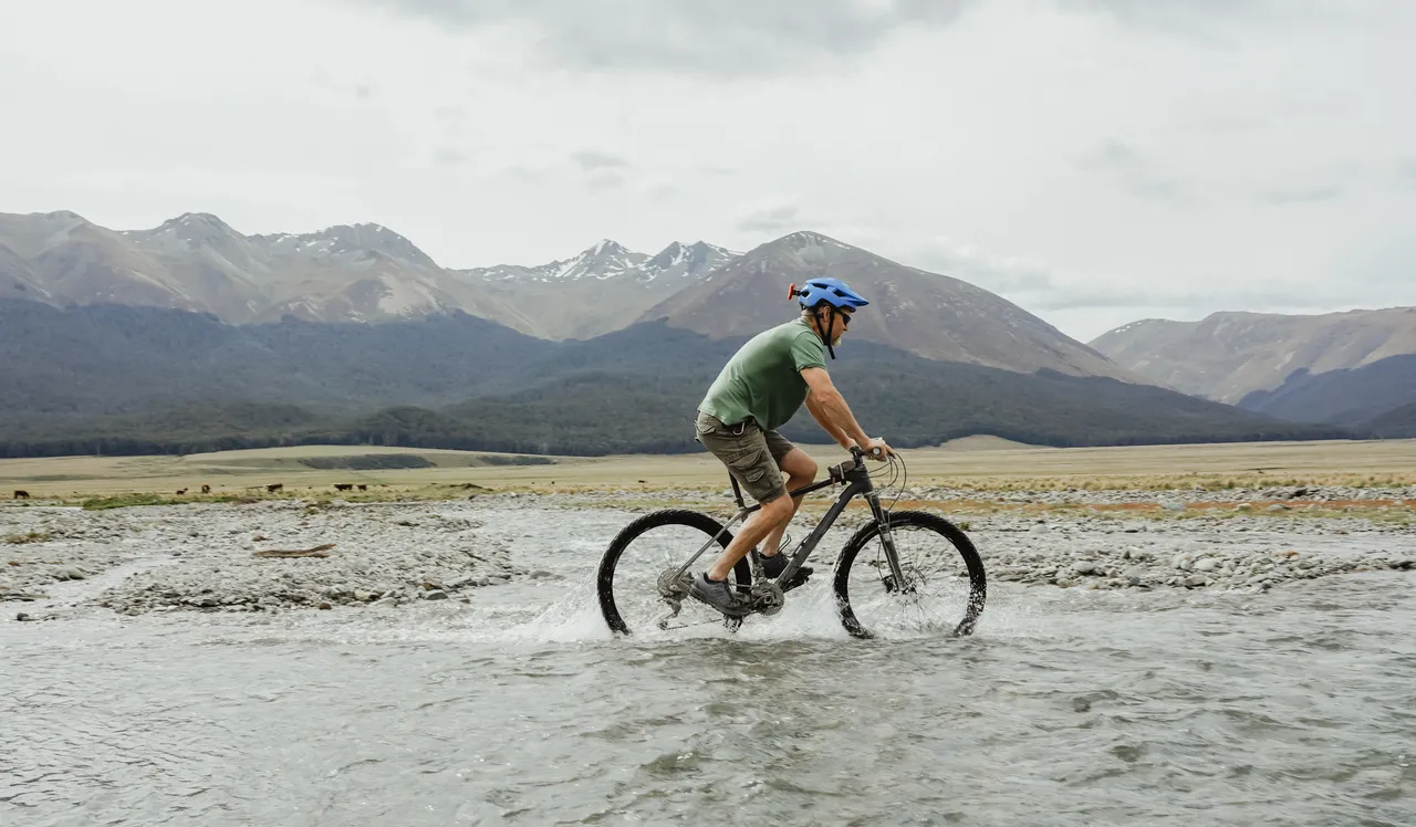 Around the Mountains Cycle Trail - Gorge Burn Ford Von Valley - Southland, New Zealand - Credit Great South (5)