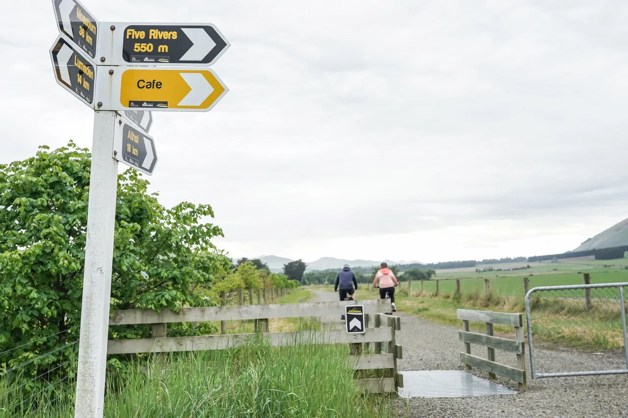 Around the Mountains Cycle Trail - Five Rivers - Southland, New Zealand - Credit Great South (19)