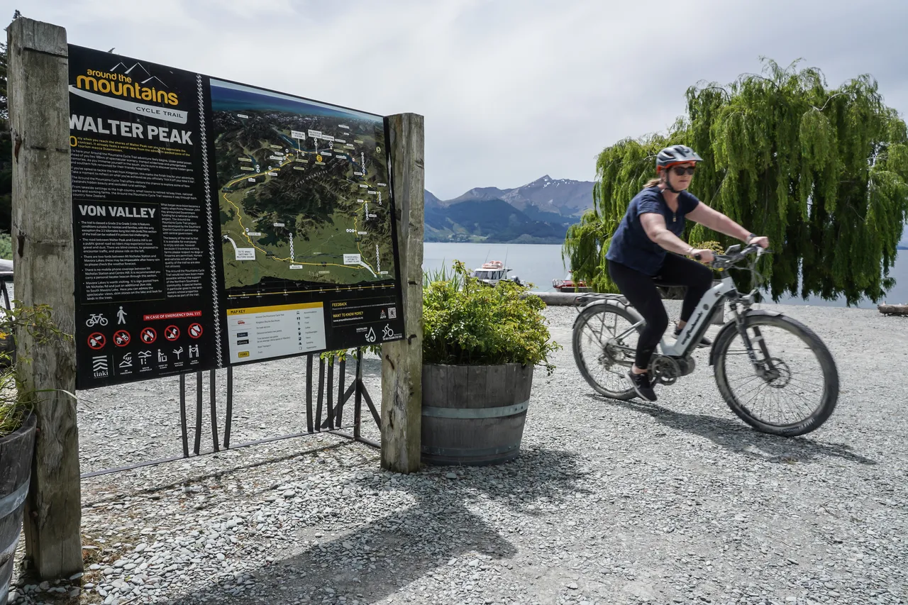Around the Mountains Cycle Trail - Walter Peak - Southland, New Zealand - Credit Great South (21)