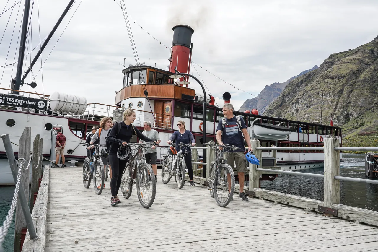 Around the Mountains Cycle Trail - Walter Peak - Southland, New Zealand - Credit Great South (18)