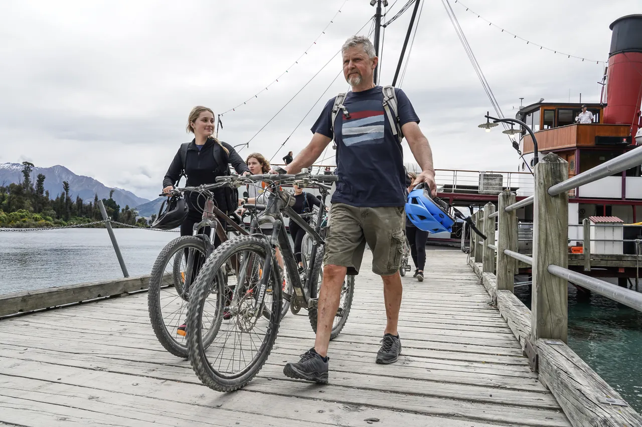 Around the Mountains Cycle Trail - Walter Peak - Southland, New Zealand - Credit Great South (17)