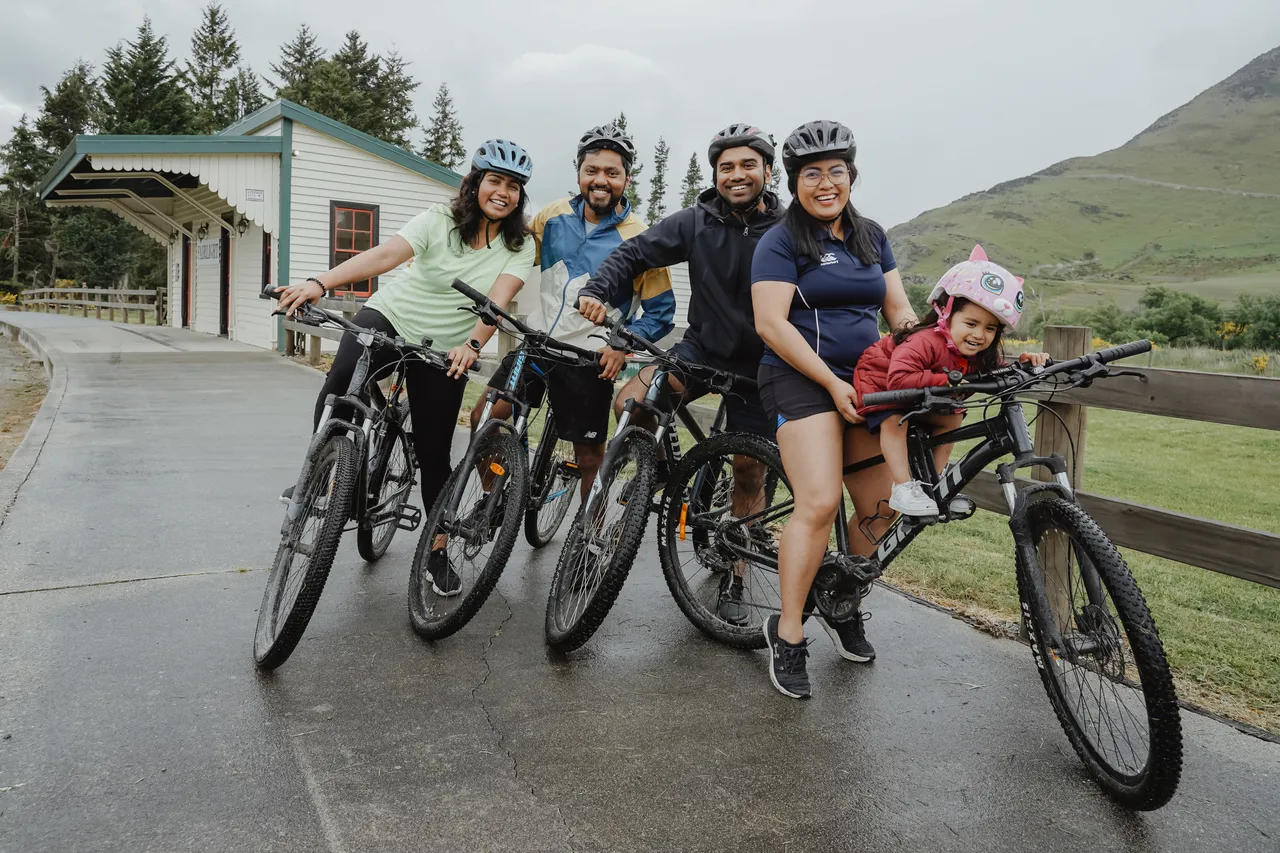Around the Mountains Cycle Trail - Fairlight - Southland, New Zealand - Credit Great South (15)