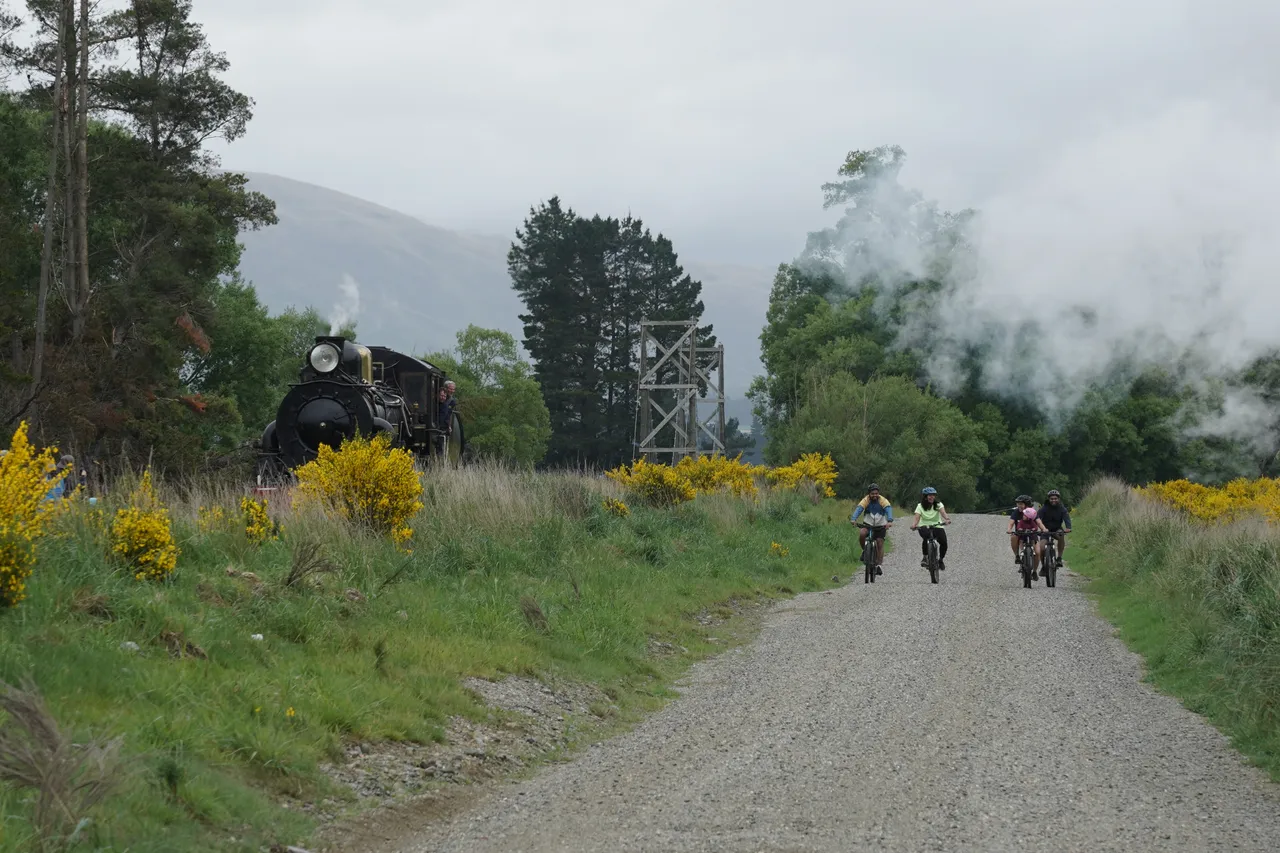 Around the Mountains Cycle Trail - Fairlight - Southland, New Zealand - Credit Great South (8)