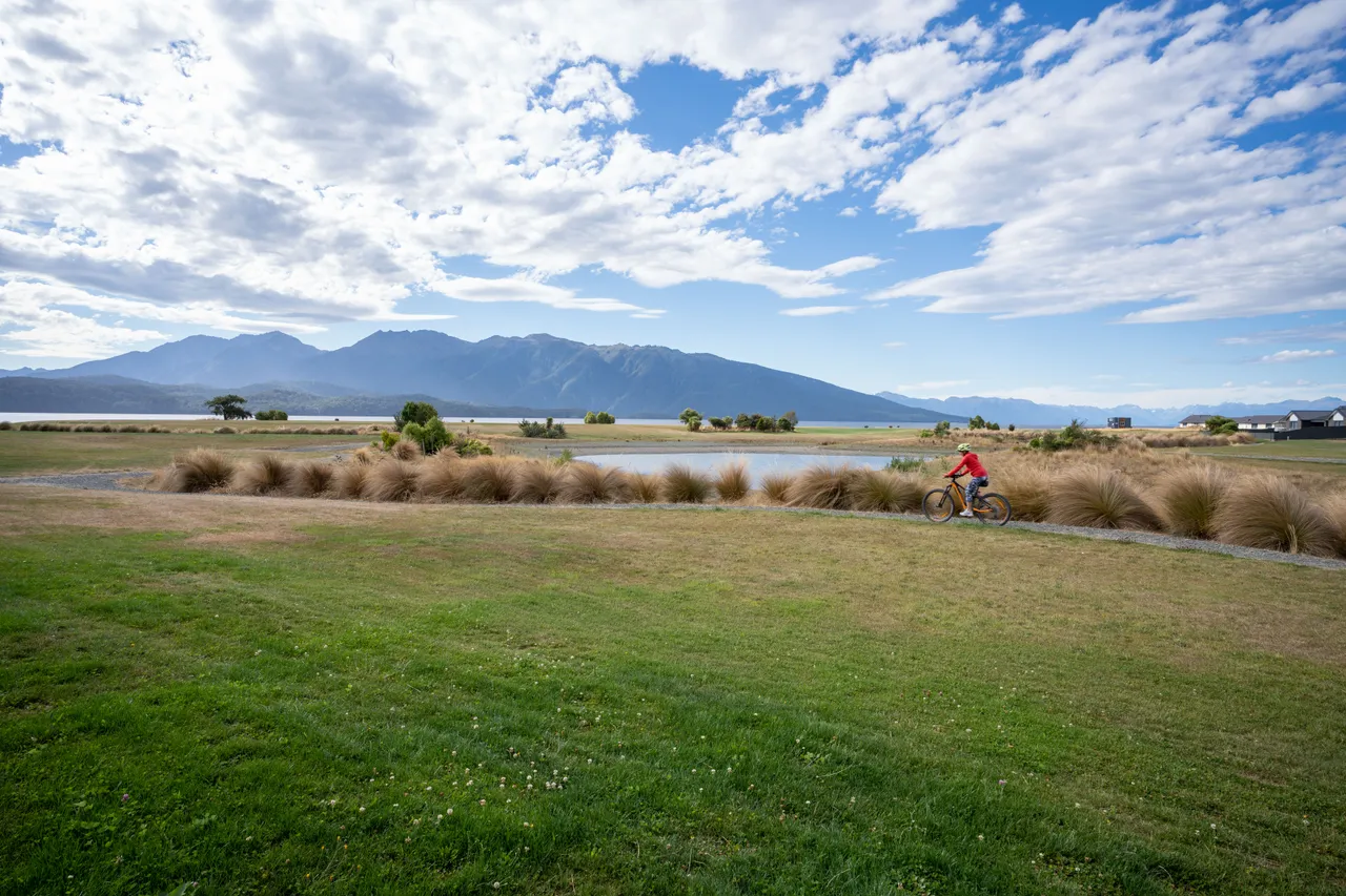 Te Anau Cycling - Southland, New Zealand - Credit Great South (6)