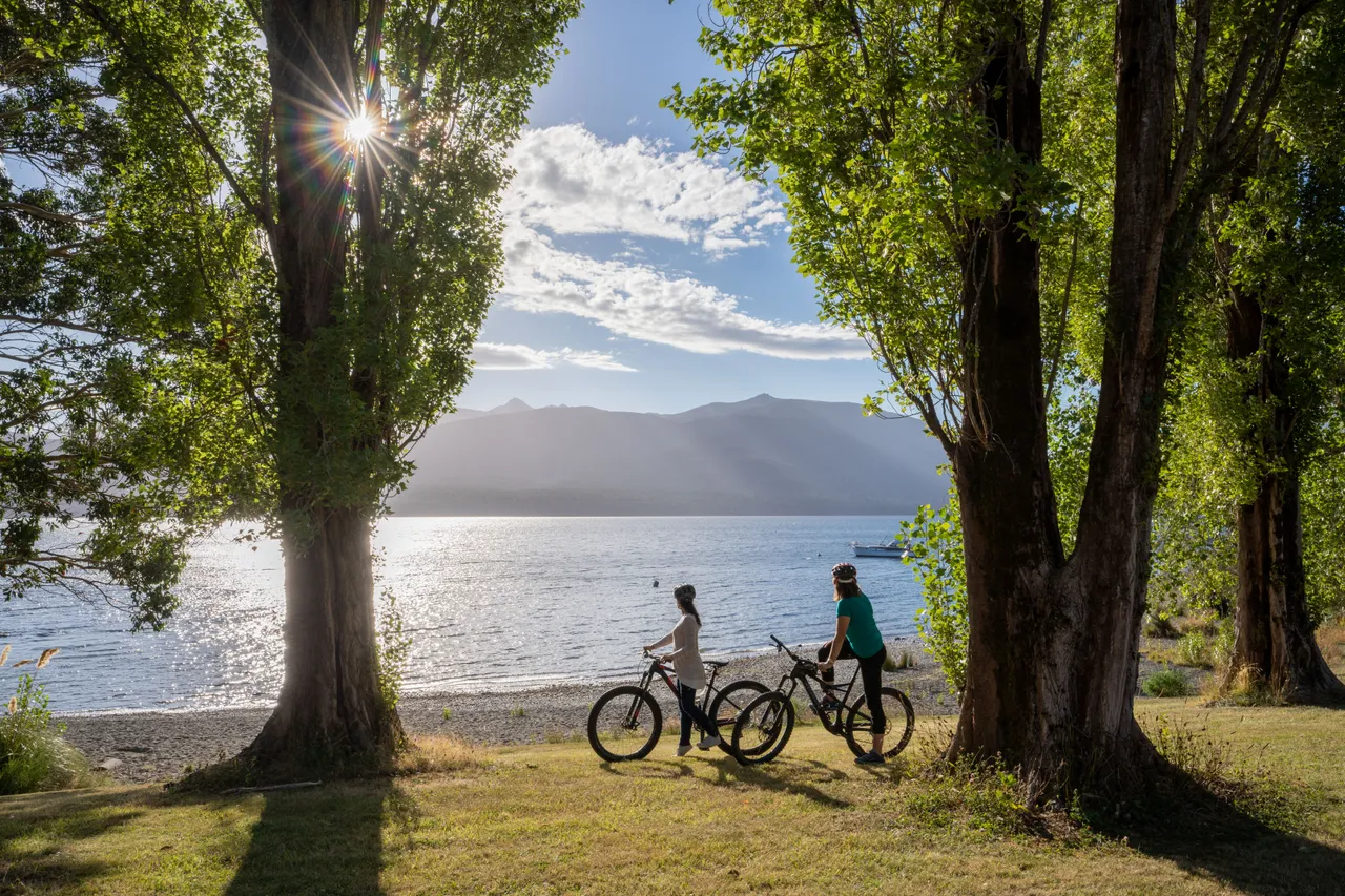 Te Anau Cycling - Southland, New Zealand - Credit Great South (15)