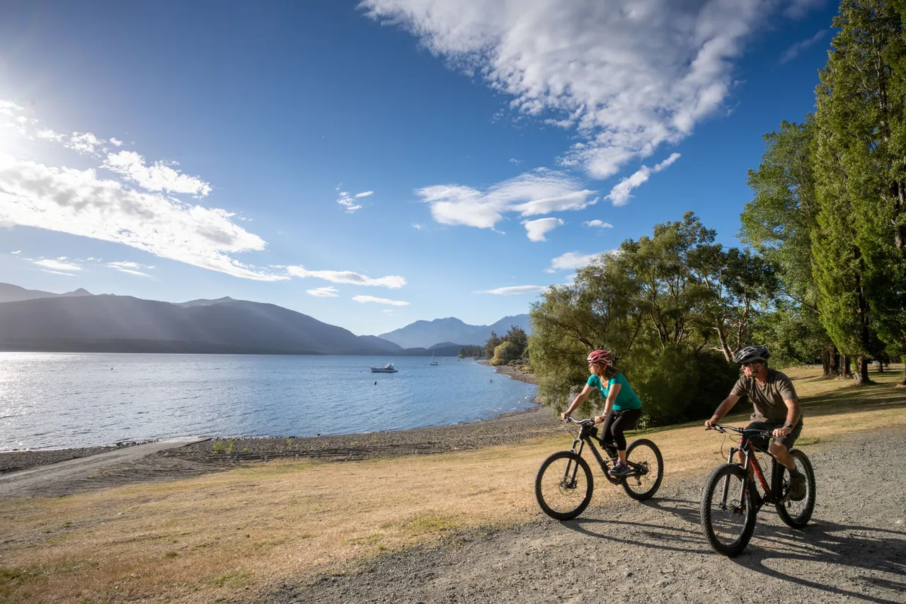 Te Anau Cycling - Southland, New Zealand - Credit Great South (18)