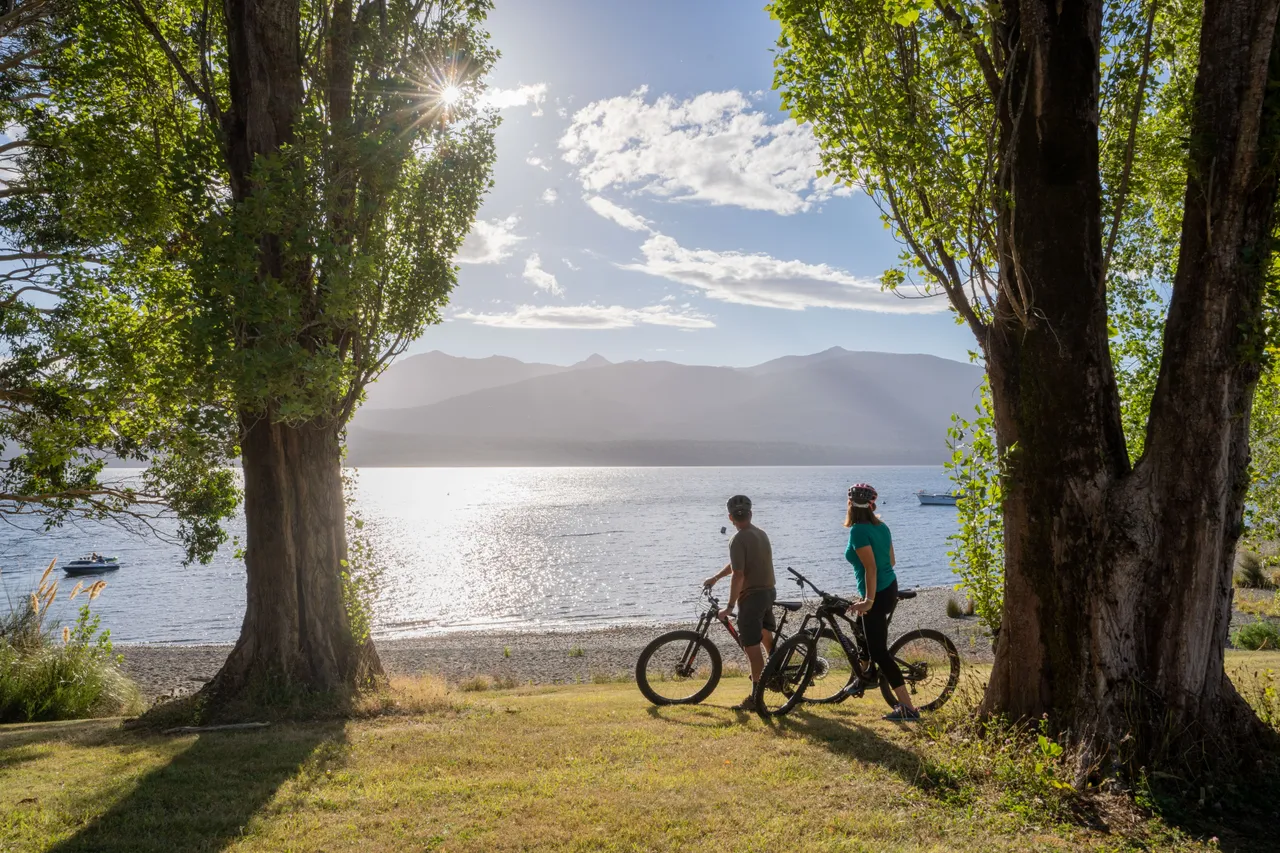 Te Anau Cycling - Southland, New Zealand - Credit Great South (14)