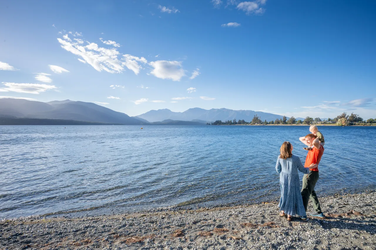 Te Anau Lakefront - Southland, New Zealand - Credit Great South (31)