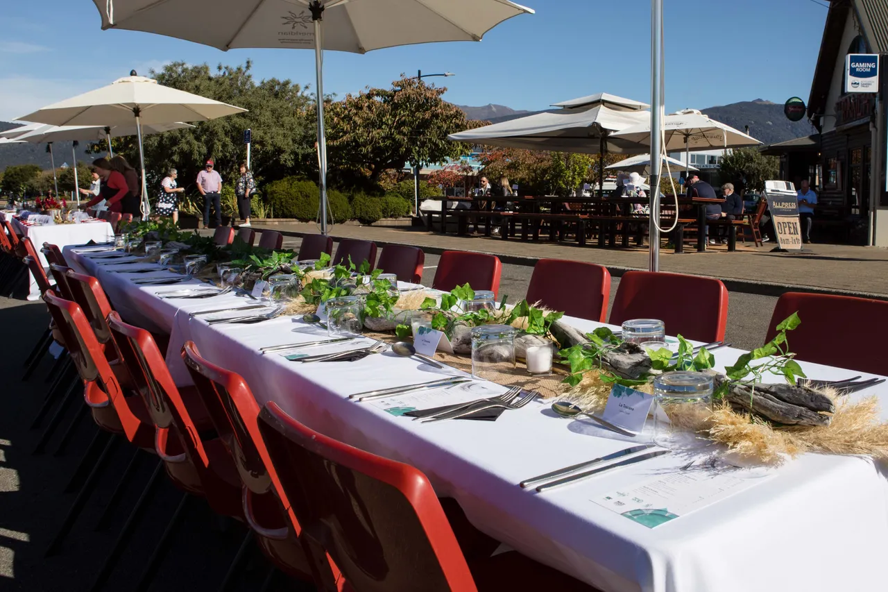 Street Dine Fiordland - Southland, New Zealand - Credit Great South (3)