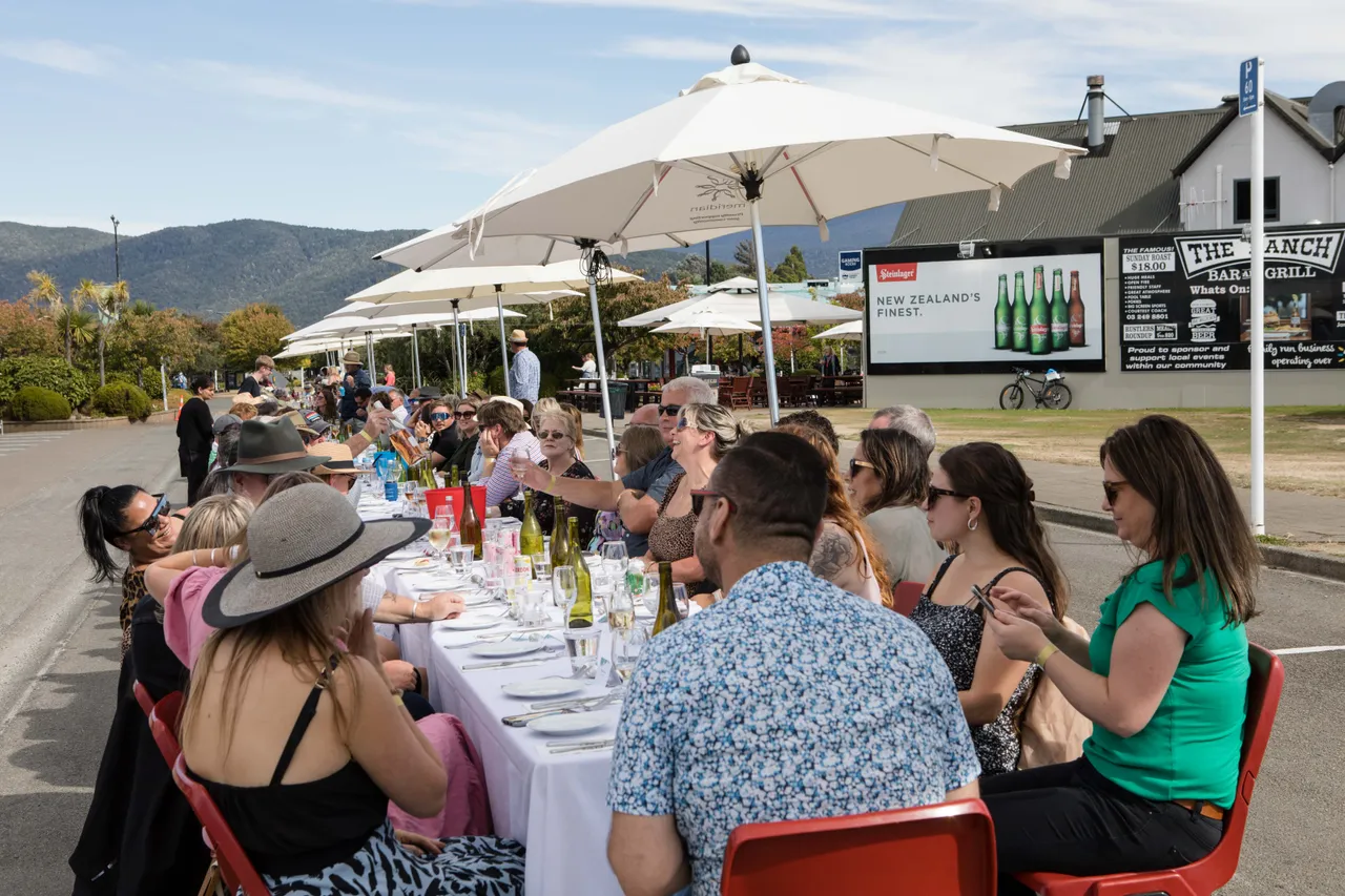 Street Dine Fiordland - Southland, New Zealand - Credit Great South (15)