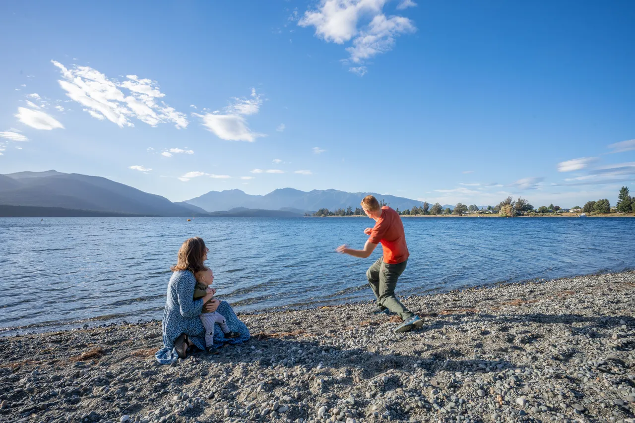 Te Anau Lakefront - Southland, New Zealand - Credit Great South (29)
