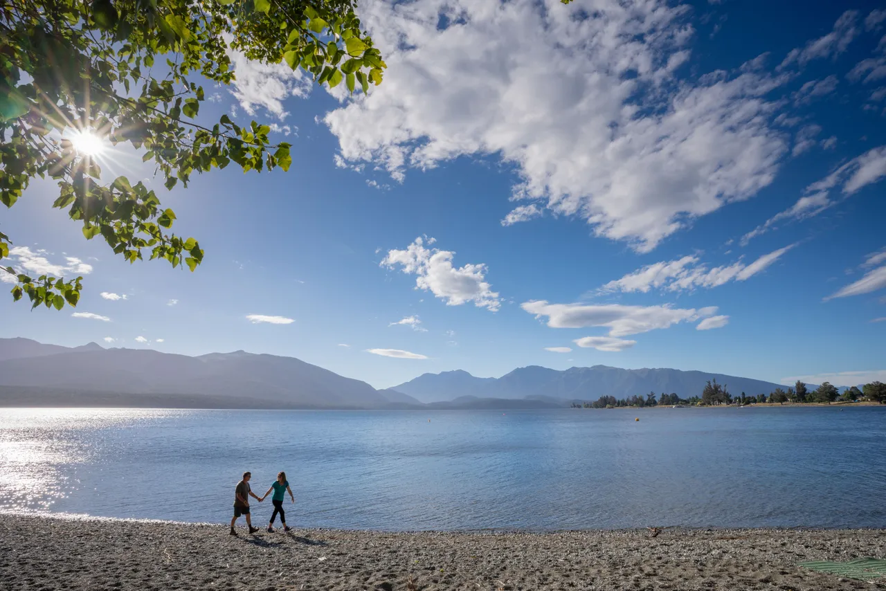 Te Anau Lakefront - Southland, New Zealand - Credit Great South (13)