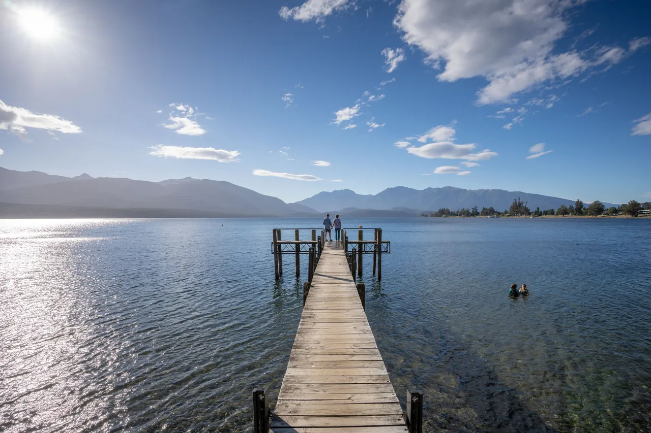 Te Anau Lakefront - Southland, New Zealand - Credit Great South (15)