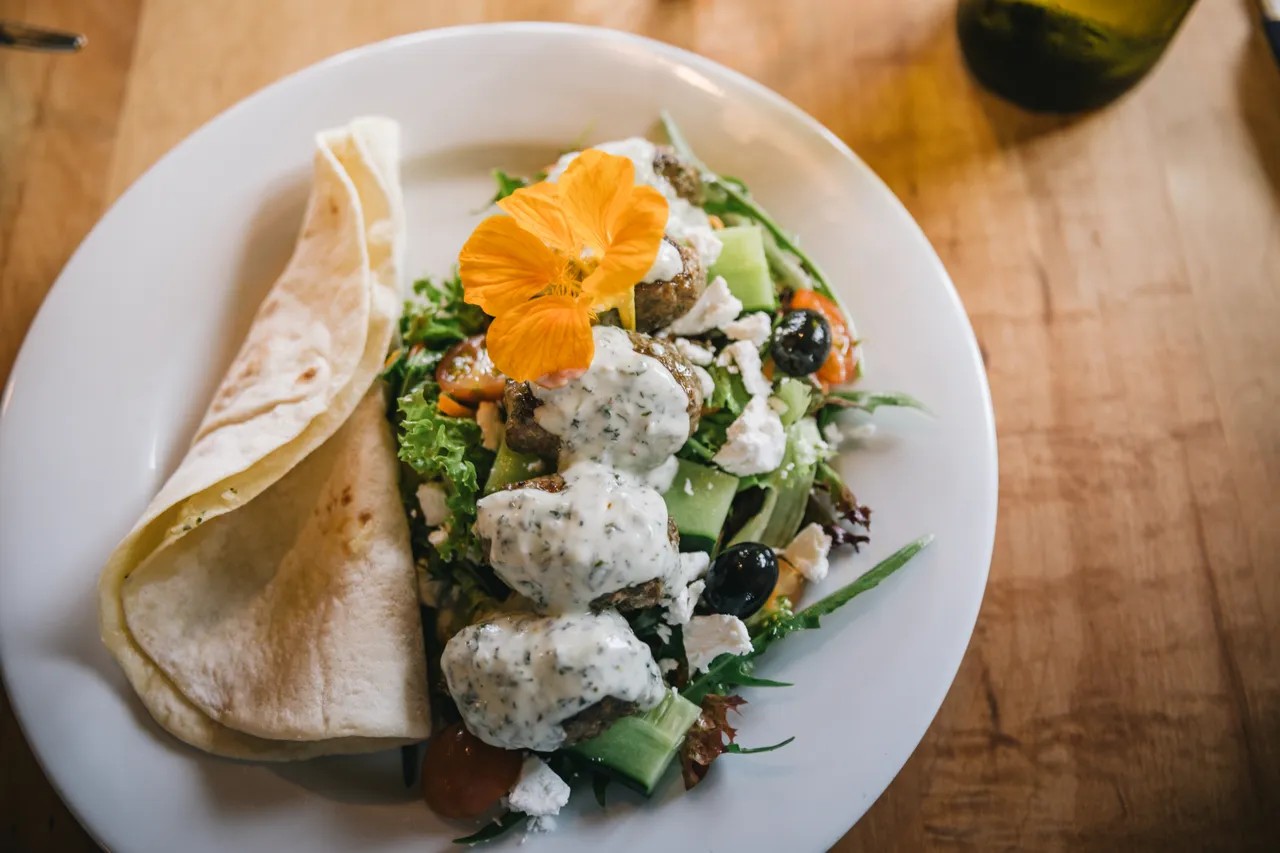 Orepuki Beach Cafe - Southland, New Zealand - Credit Liz Carlson (1)