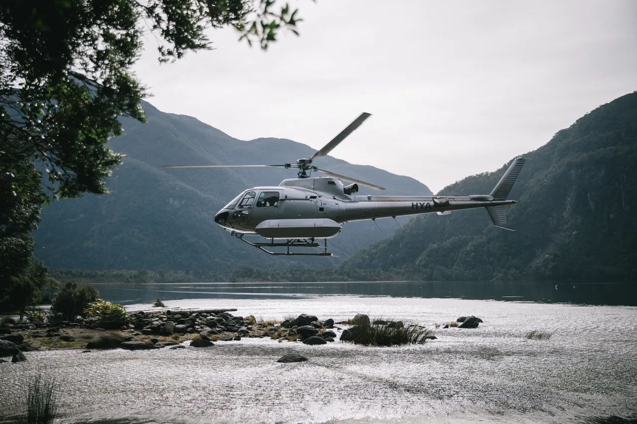 Heli Transfer, Wild Fiordland - Southland, New Zealand - Credit Liz Carlson (2)