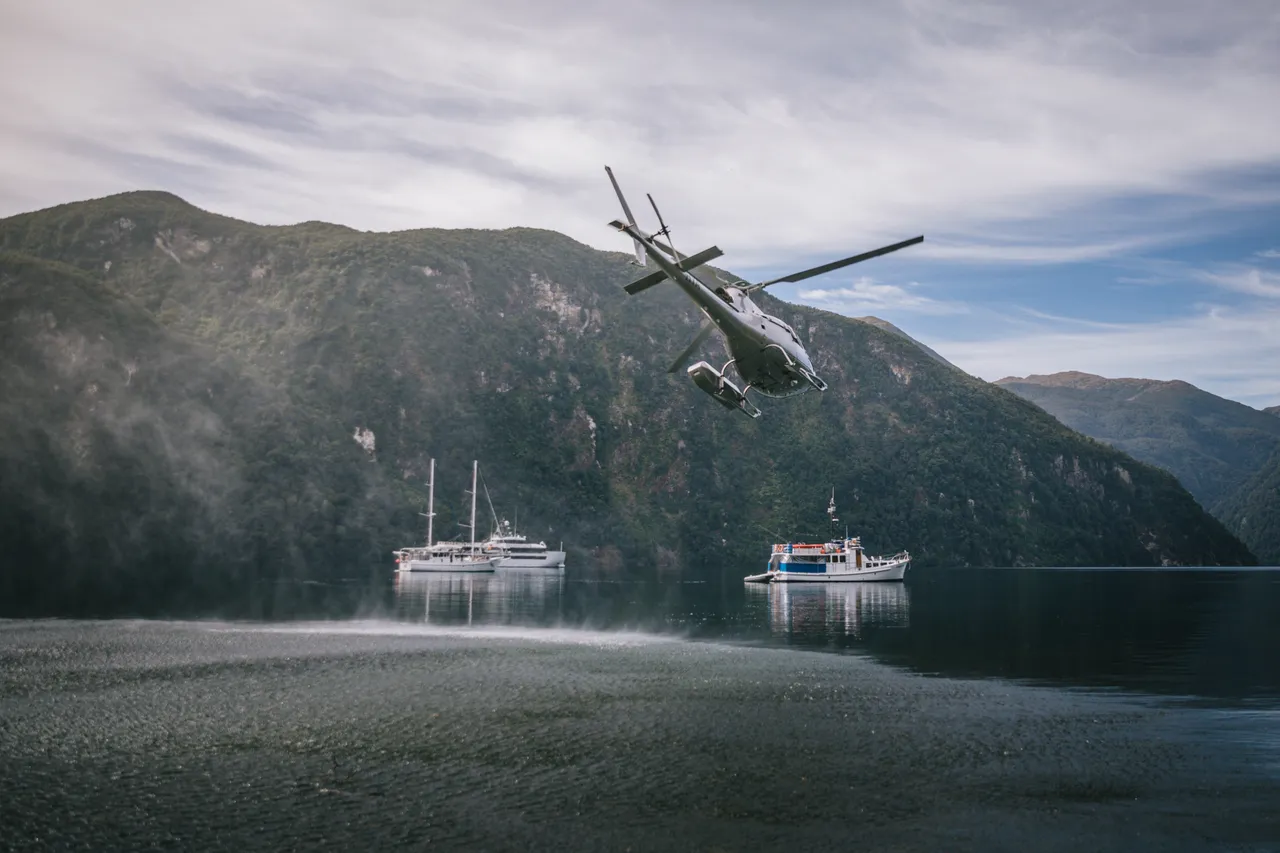 Heli Transfer, Wild Fiordland - Southland, New Zealand - Credit Liz Carlson (3)