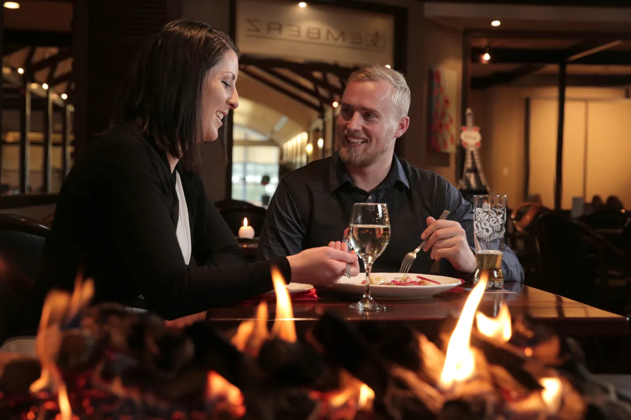 Emberz Restaurant, Ascot Park Hotel - Southland, New Zealand - Credit Great South (2)