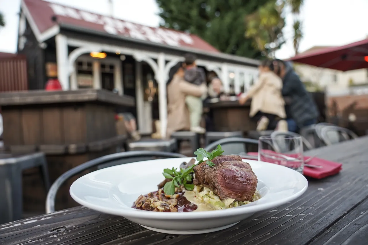 Redcliff Cafe - Southland New Zealand - Credit Great South (2)