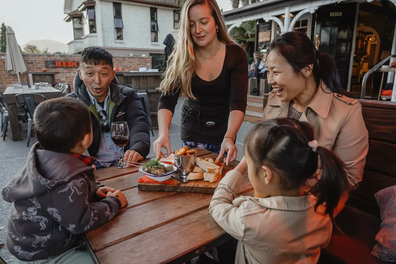 Redcliff Cafe - Southland New Zealand - Credit Great South (4)