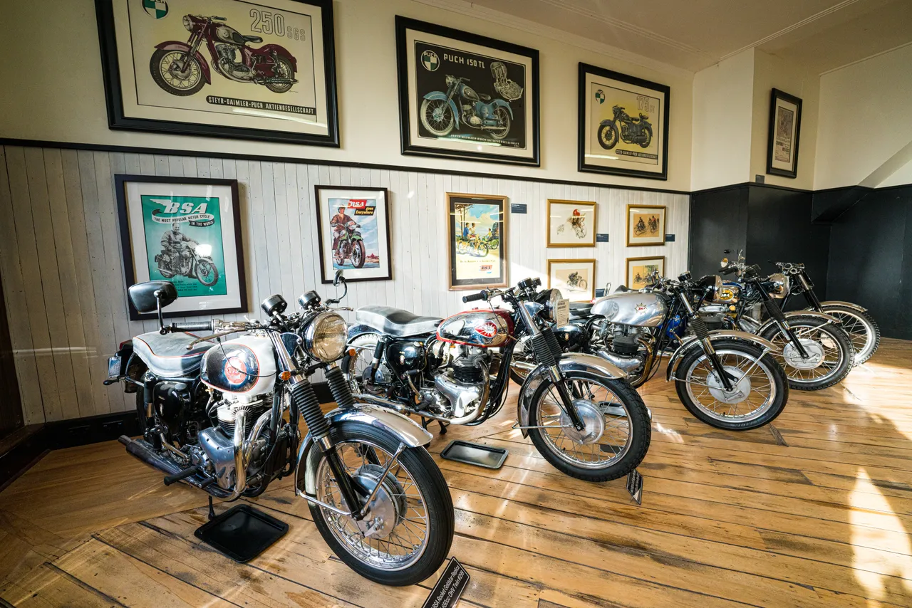 Classic Motorcycle Mecca - Southland, New Zealand - Credit Tourism New Zealand (7)