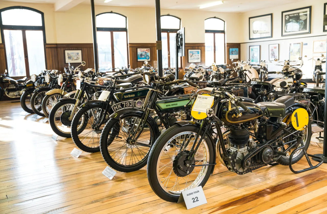 Classic Motorcycle Mecca - Southland, New Zealand - Credit Tourism New Zealand (6)