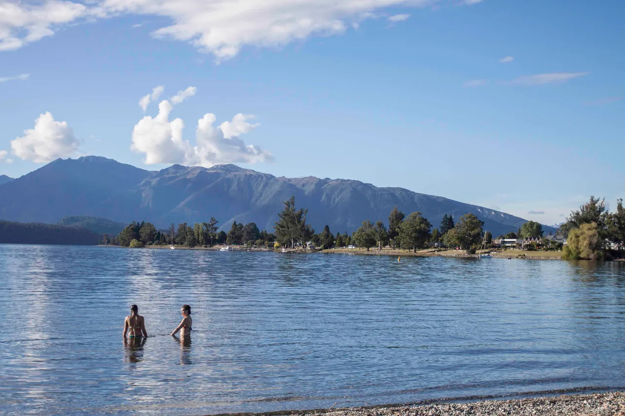 Steamers Beach, Te Anau - Southland, New Zealand - Credit Great South (2)