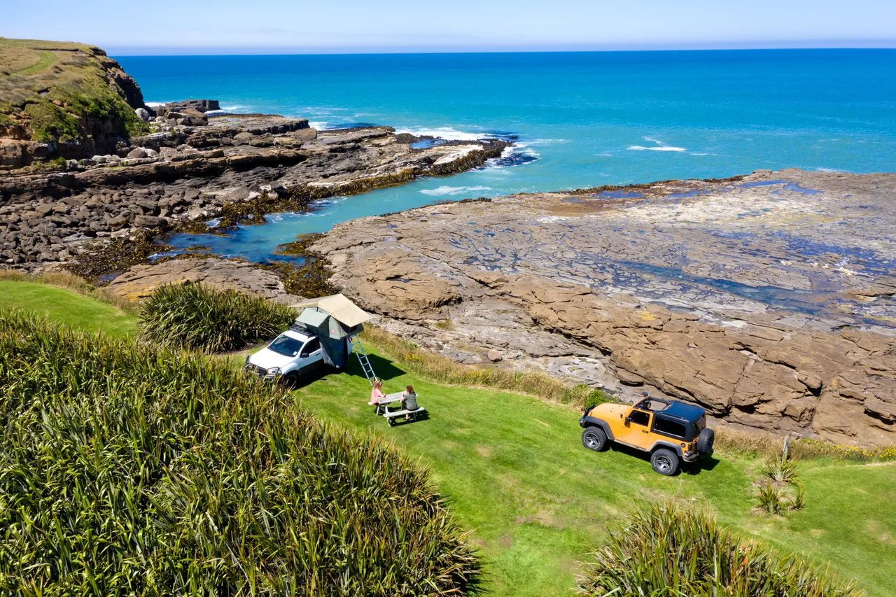 Curio Bay Campground - Southland, New Zealand - Credit Chris McLennan (1)