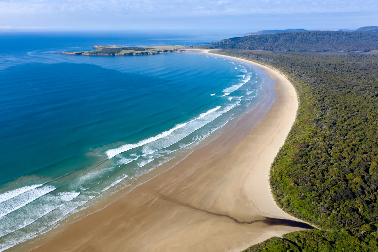 Florence Hill Lookout - Southland, New Zealand - Credit Chris McLennan (5)