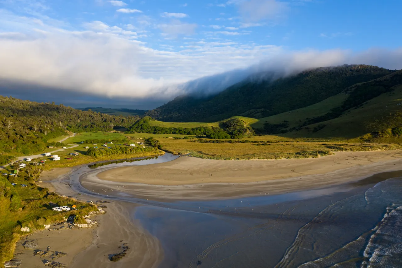 Purakaunui Bay Campsite - Southland, New Zealand - Credit Chris McLennan (12)