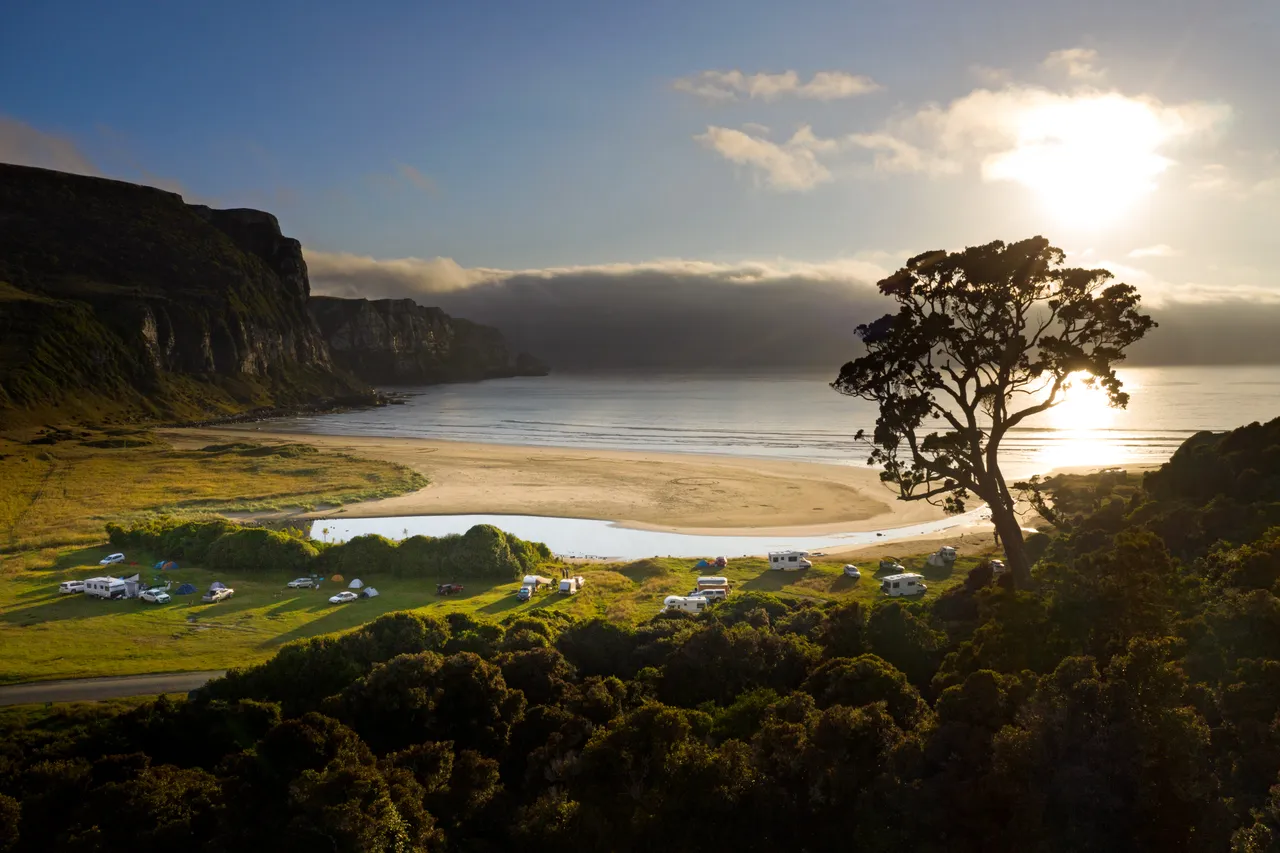 Purakaunui Bay Campsite - Southland, New Zealand - Credit Chris McLennan (21)