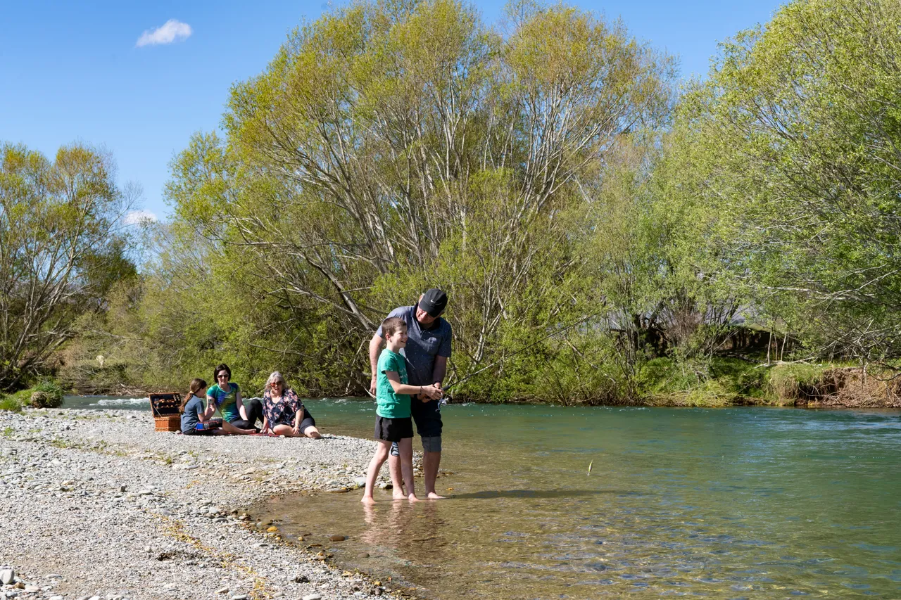 Athol Fishing - Southland, New Zealand - Credit Chris McLennan (6)
