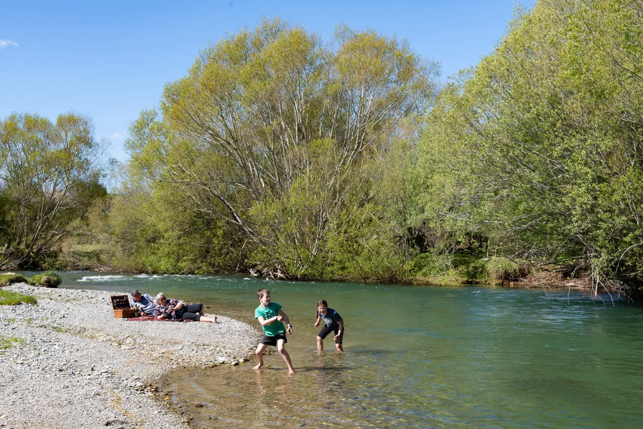 Athol Fishing - Southland, New Zealand - Credit Chris McLennan (4)