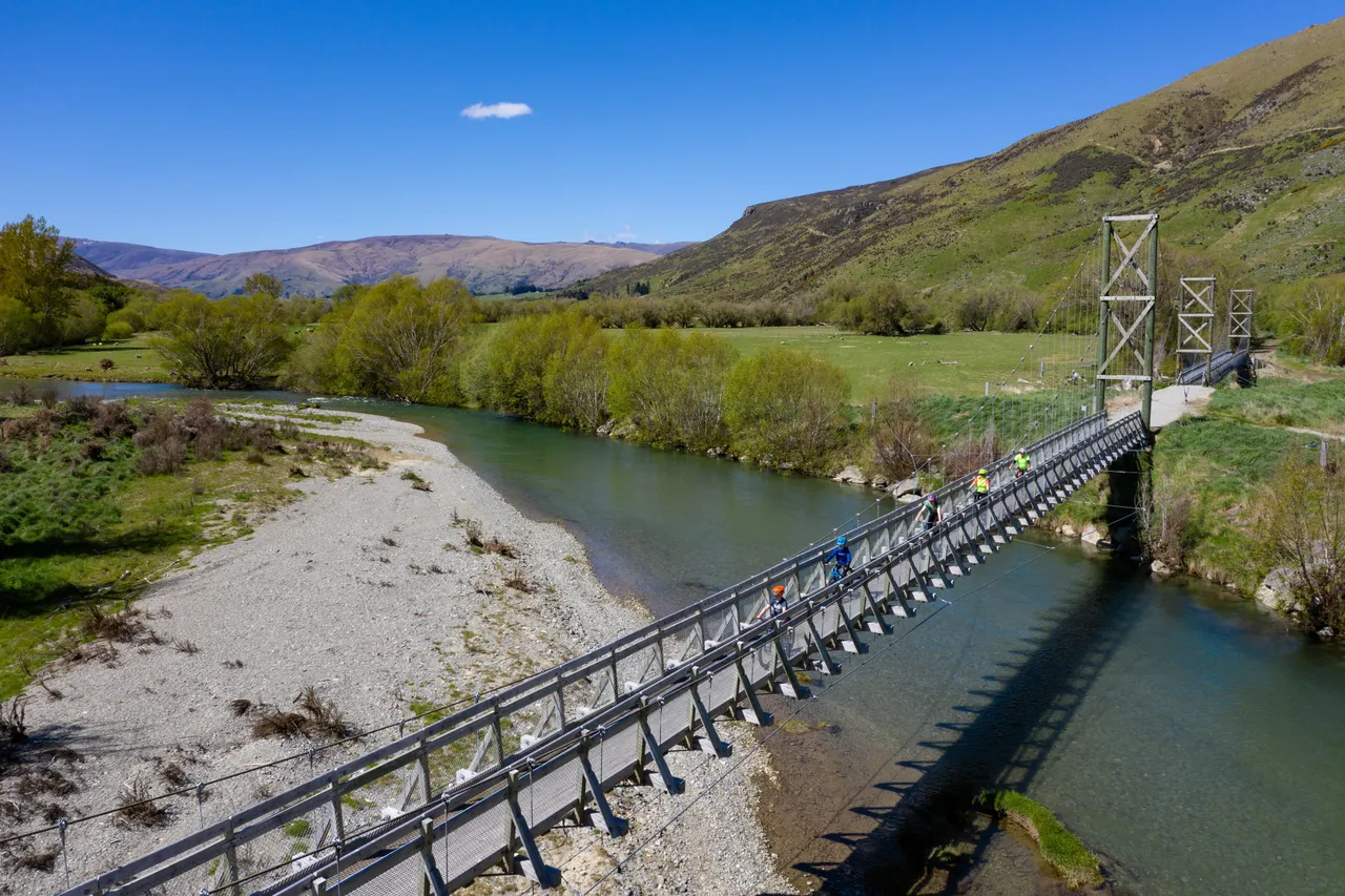 Athol Bridge Biking - Southland, New Zealand - Credit Chris McLennan (13)