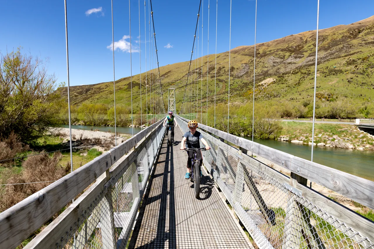 Athol Bridge Biking - Southland, New Zealand - Credit Chris McLennan (2)