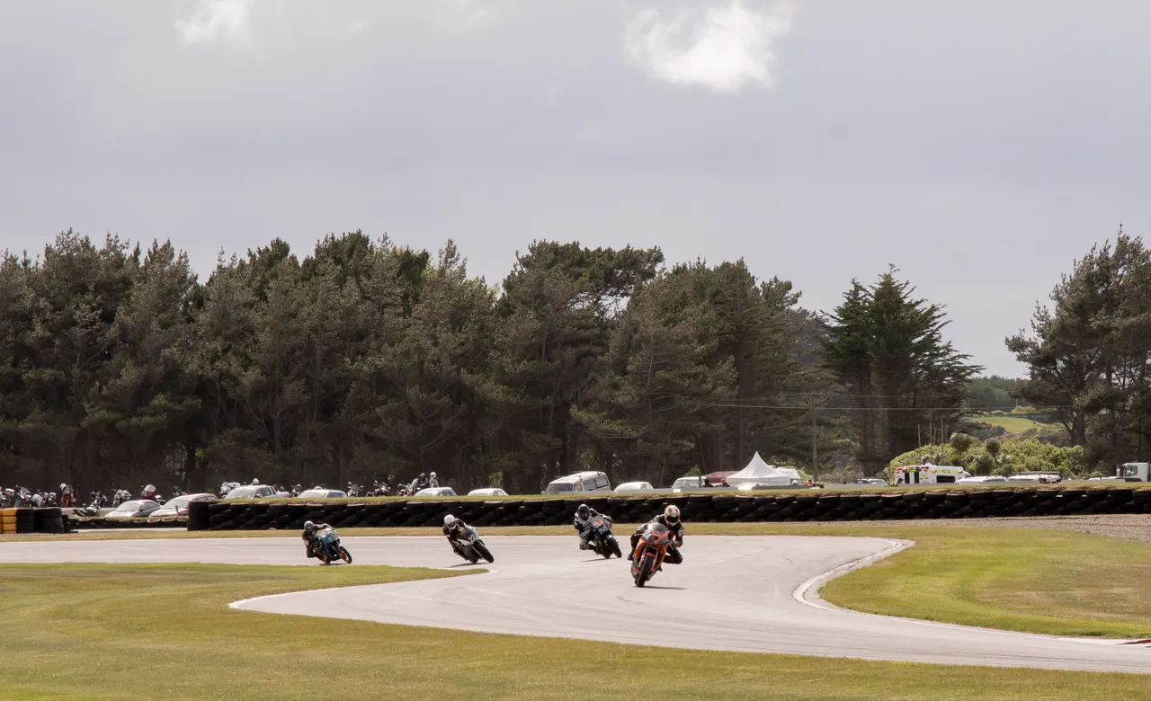 Burt Munro Challenge 2016 - Teretonga Sprint Races - Southland, New Zealand - Credit Great South (1)