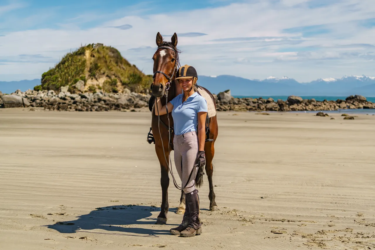 Horse Riding - Monkey Island Beach - Southland, New Zealand - Credit Videocopter (4)