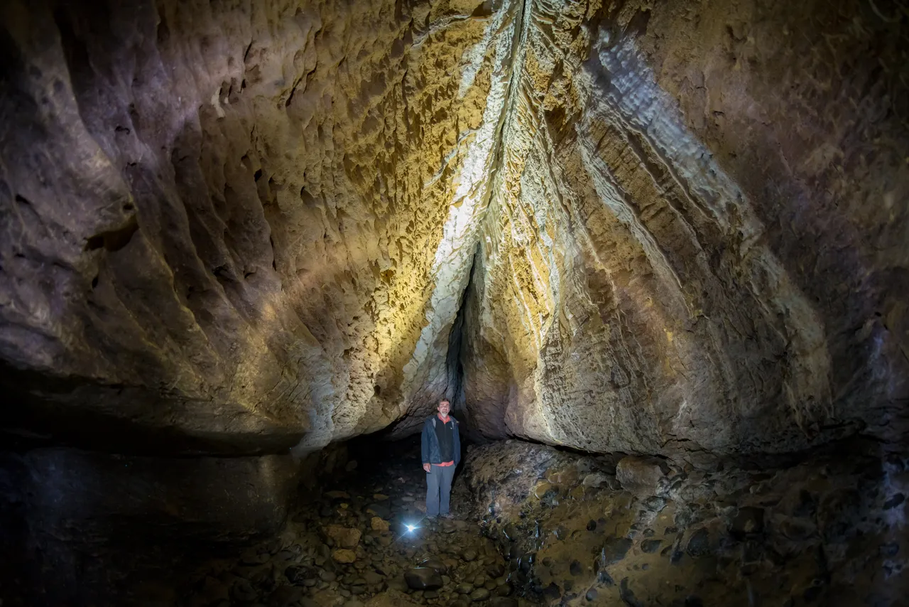 Clifden Caves - Southland, New Zealand - Credit Videocopter (4)