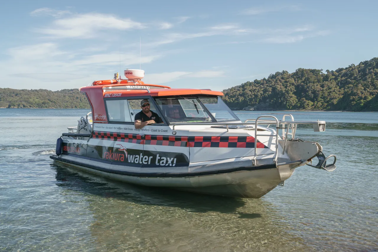 Rakiura Water Taxi - Southland, New Zealand - Credit Videocopter (4)