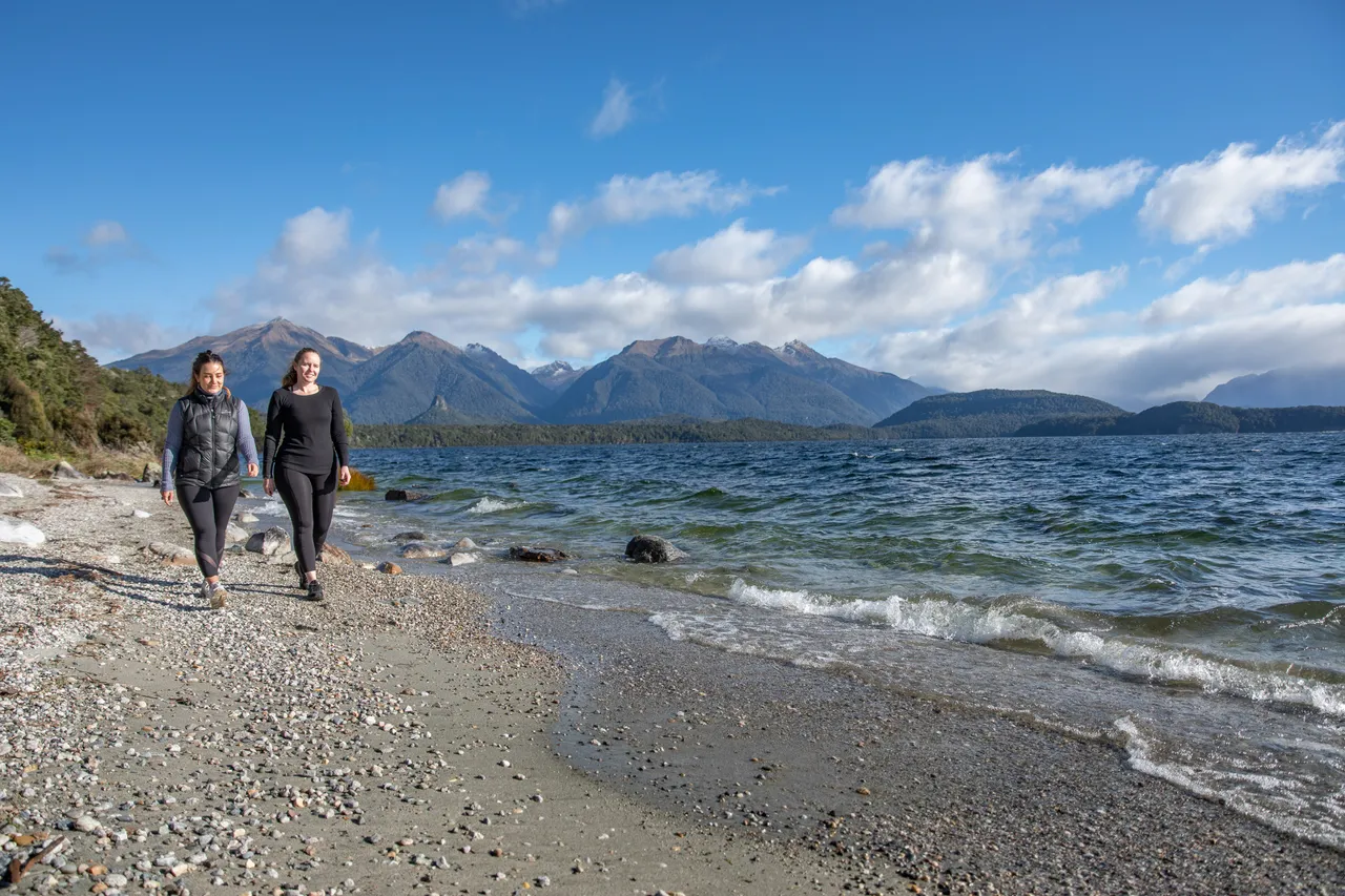 Lake Manapouri - Southland, New Zealand - Credit Air New Zealand (1)
