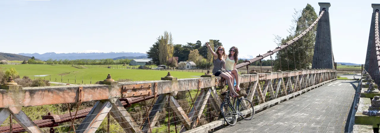 Clifden Suspension Bridge - Southland, New Zealand - Credit Jeremy Pierce (1)